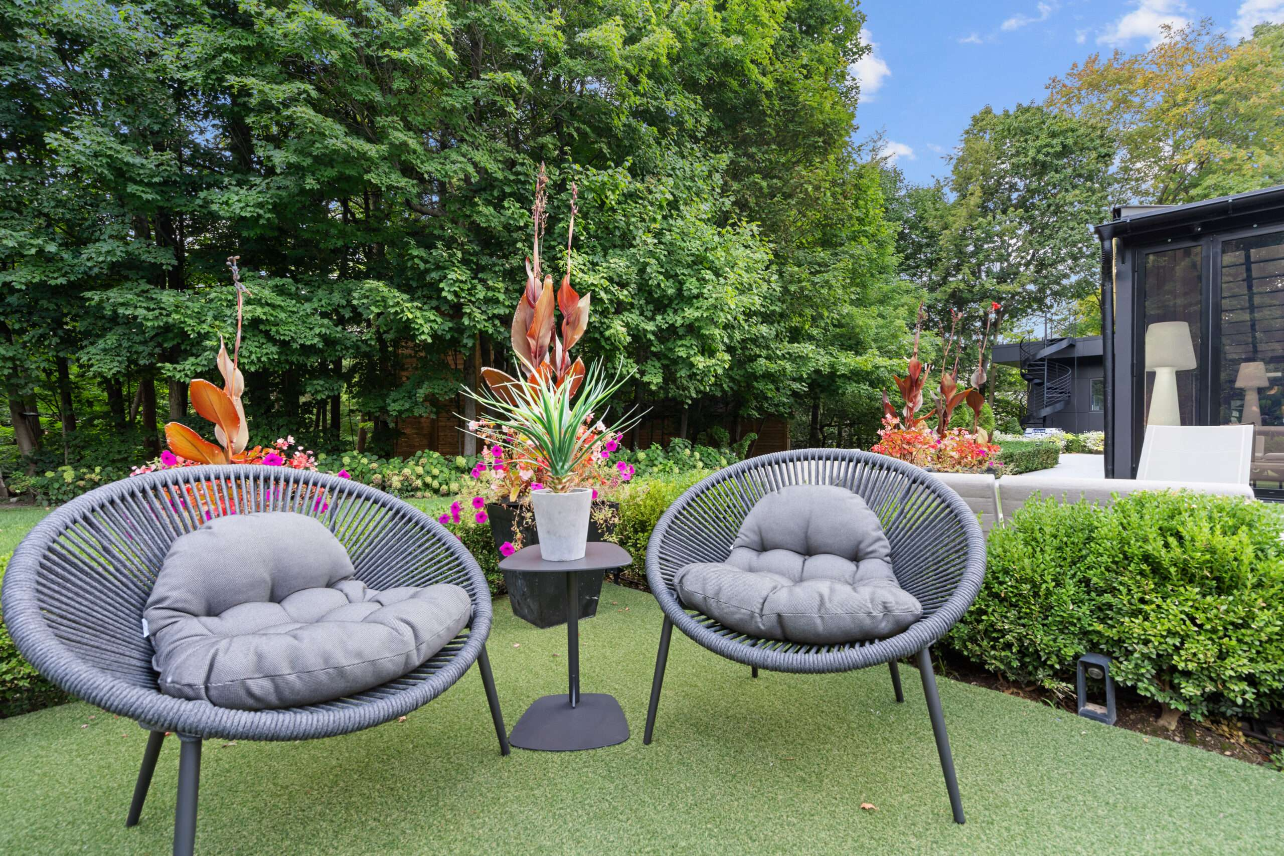 Ensure Comfort With Cushionless Patio Conversation Sets